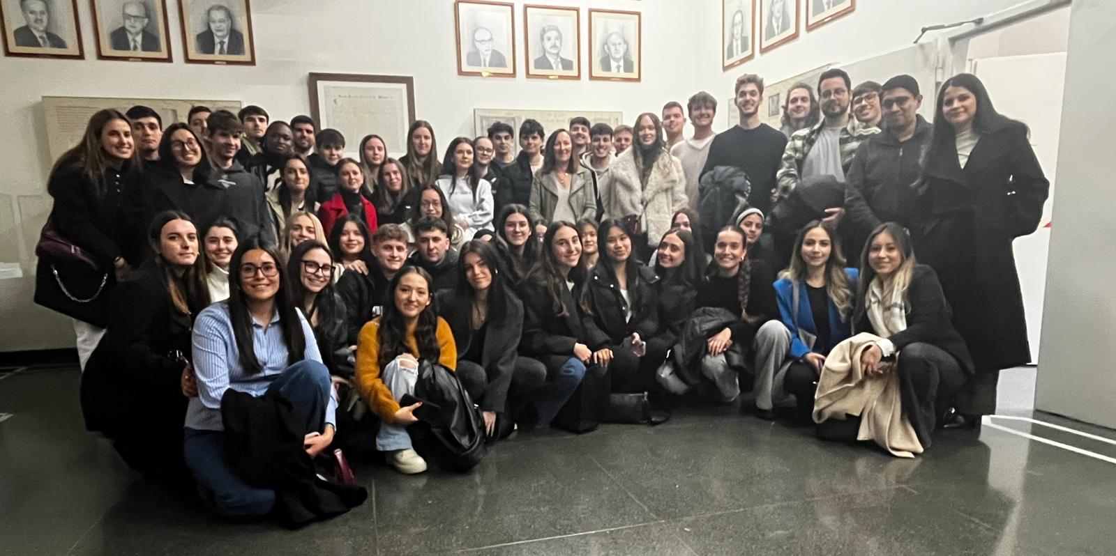 Visita de los estudiantes de GAP y GAP-ECO al INAP